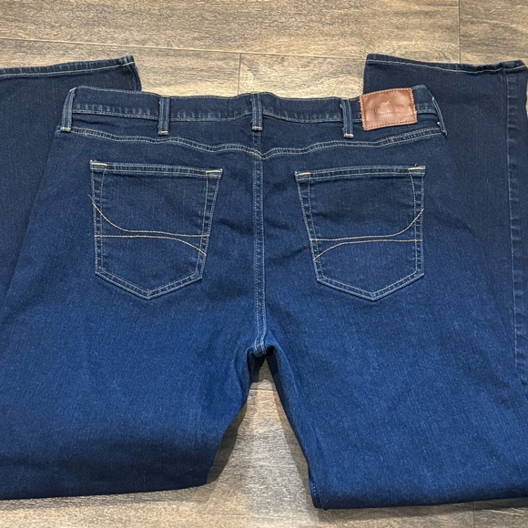 Hollister Men's Dark Blue Jeans - Picture 4 of 5